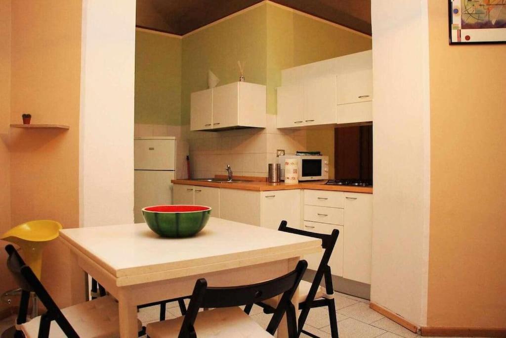 Ferienwohnung Antica Casa Odone Asti Exterior foto