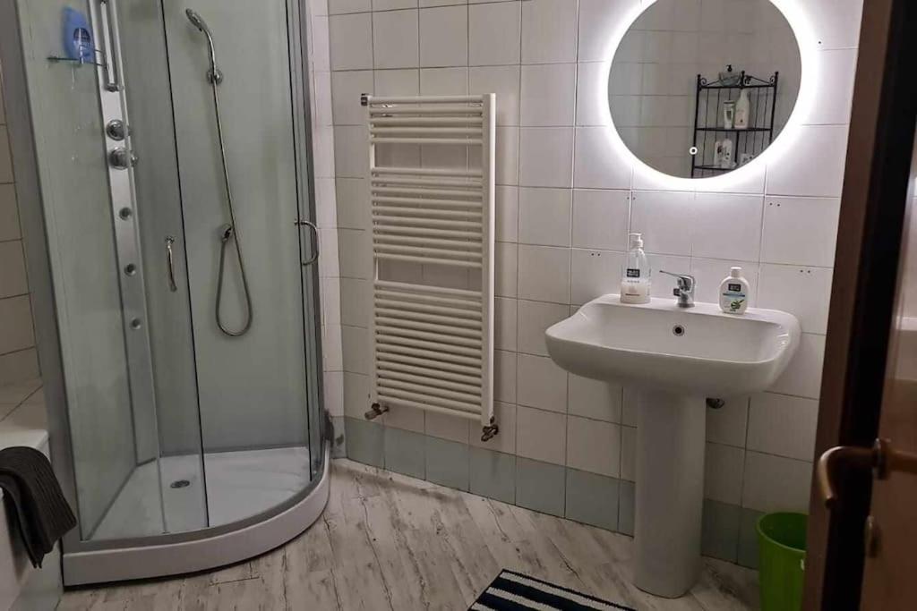 Ferienwohnung Antica Casa Odone Asti Exterior foto